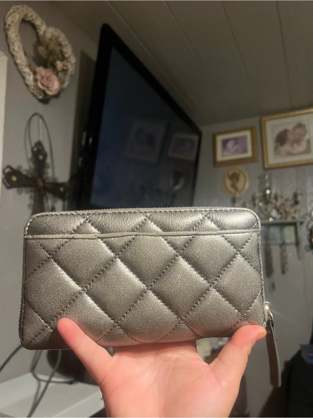 kate spade Quilted Metallic Wallet in Silver Gray